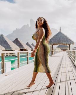 Jordyn Woods feet photo thumbnail