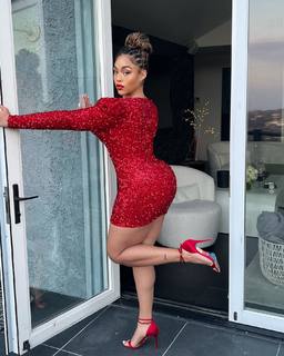 Jordyn Woods feet photo thumbnail