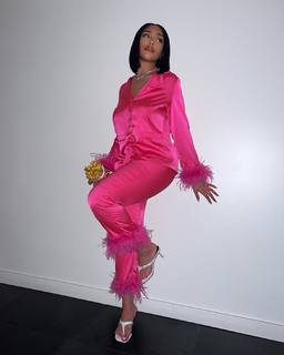 Jordyn Woods feet photo thumbnail