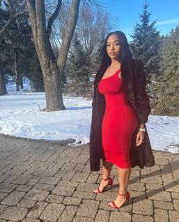 Jordyn Woods feet photo thumbnail