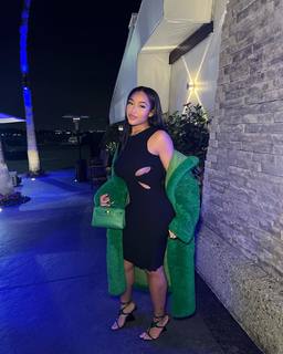Jordyn Woods feet photo thumbnail