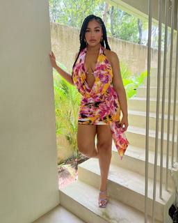 Jordyn Woods feet photo thumbnail
