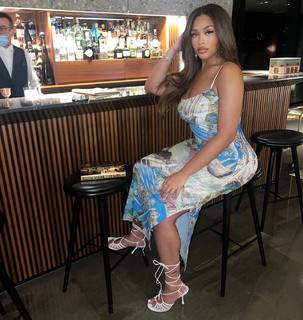 Jordyn Woods feet photo thumbnail