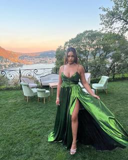 Jordyn Woods feet photo thumbnail