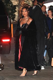 Jordyn Woods feet photo thumbnail