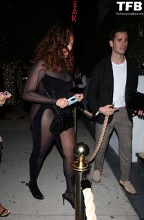 Jordyn Woods feet photo thumbnail