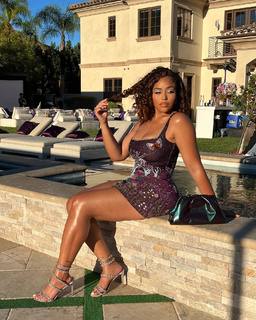 Jordyn Woods feet photo thumbnail