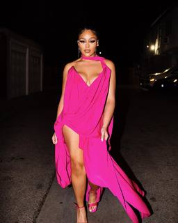 Jordyn Woods feet photo thumbnail