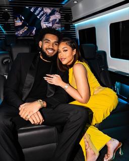 Jordyn Woods feet photo thumbnail