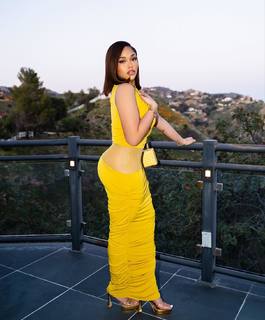 Jordyn Woods feet photo thumbnail