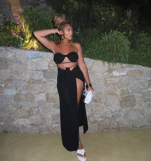 Jordyn Woods feet photo thumbnail