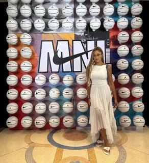 Jordyn Woods feet photo thumbnail