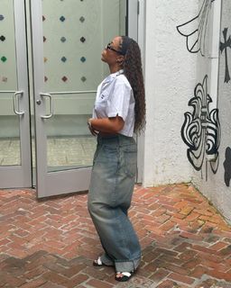 Jordyn Woods feet photo thumbnail