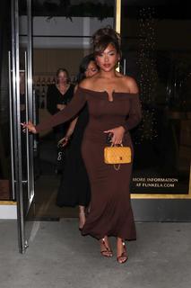 Jordyn Woods feet photo thumbnail