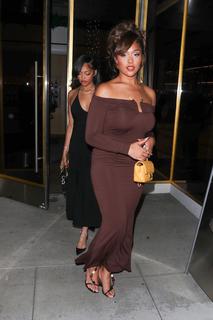 Jordyn Woods feet photo thumbnail