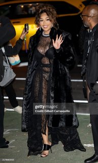 Jordyn Woods feet photo thumbnail