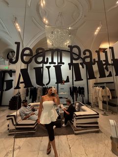 Jordyn Woods feet photo thumbnail