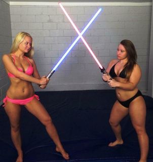 Jordynne Grace feet photo thumbnail