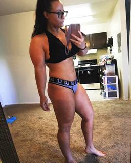 Jordynne Grace feet photo thumbnail