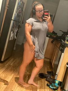 Jordynne Grace feet photo thumbnail