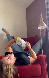 Jordynne Grace feet photo thumbnail