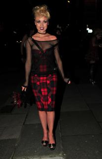 Jorgie Porter feet photo thumbnail