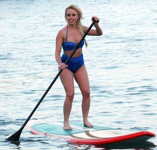 Jorgie Porter feet photo thumbnail