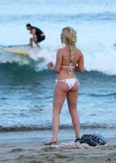 Jorgie Porter feet photo thumbnail