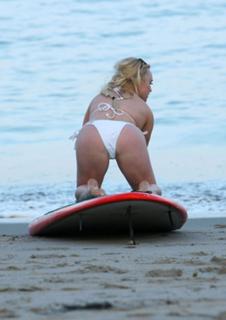 Jorgie Porter feet photo thumbnail