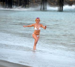 Jorgie Porter feet photo thumbnail