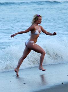 Jorgie Porter feet photo thumbnail