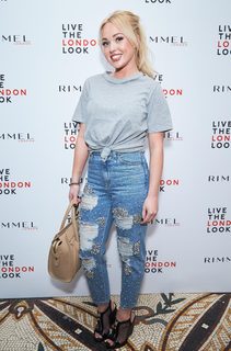 Jorgie Porter feet photo thumbnail