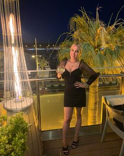 Jorgie Porter feet photo thumbnail