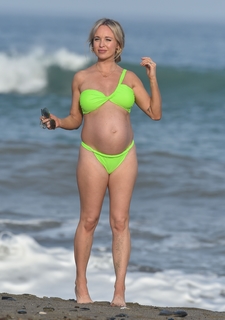 Jorgie Porter feet photo thumbnail
