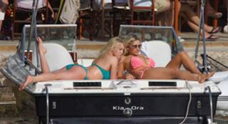Jorgie Porter feet photo thumbnail