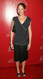 Jorja Fox feet photo thumbnail