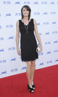 Jorja Fox feet photo thumbnail