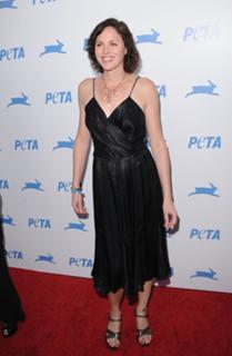 Jorja Fox feet photo thumbnail