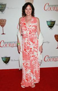 Jorja Fox feet photo thumbnail