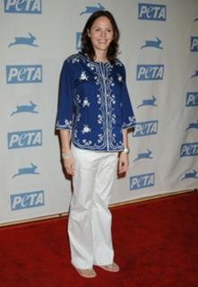 Jorja Fox feet photo thumbnail