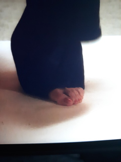 Jorja Fox feet photo thumbnail