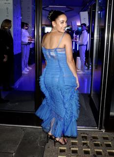 Jorja Smith feet photo thumbnail