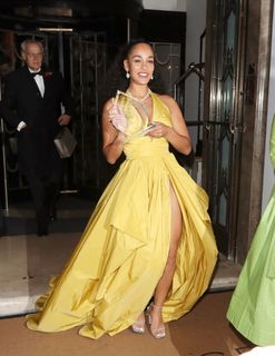 Jorja Smith feet photo thumbnail