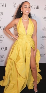 Jorja Smith feet photo thumbnail