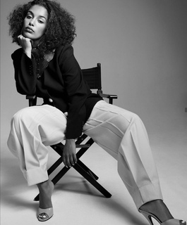 Jorja Smith feet photo thumbnail