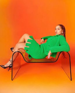 Jorja Smith feet photo thumbnail