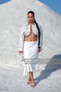 Jorja Smith feet photo thumbnail