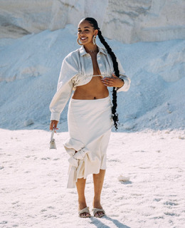 Jorja Smith feet photo thumbnail