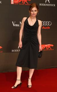 Josefine Preuß feet photo thumbnail