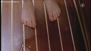 Josefine Preuß feet photo thumbnail